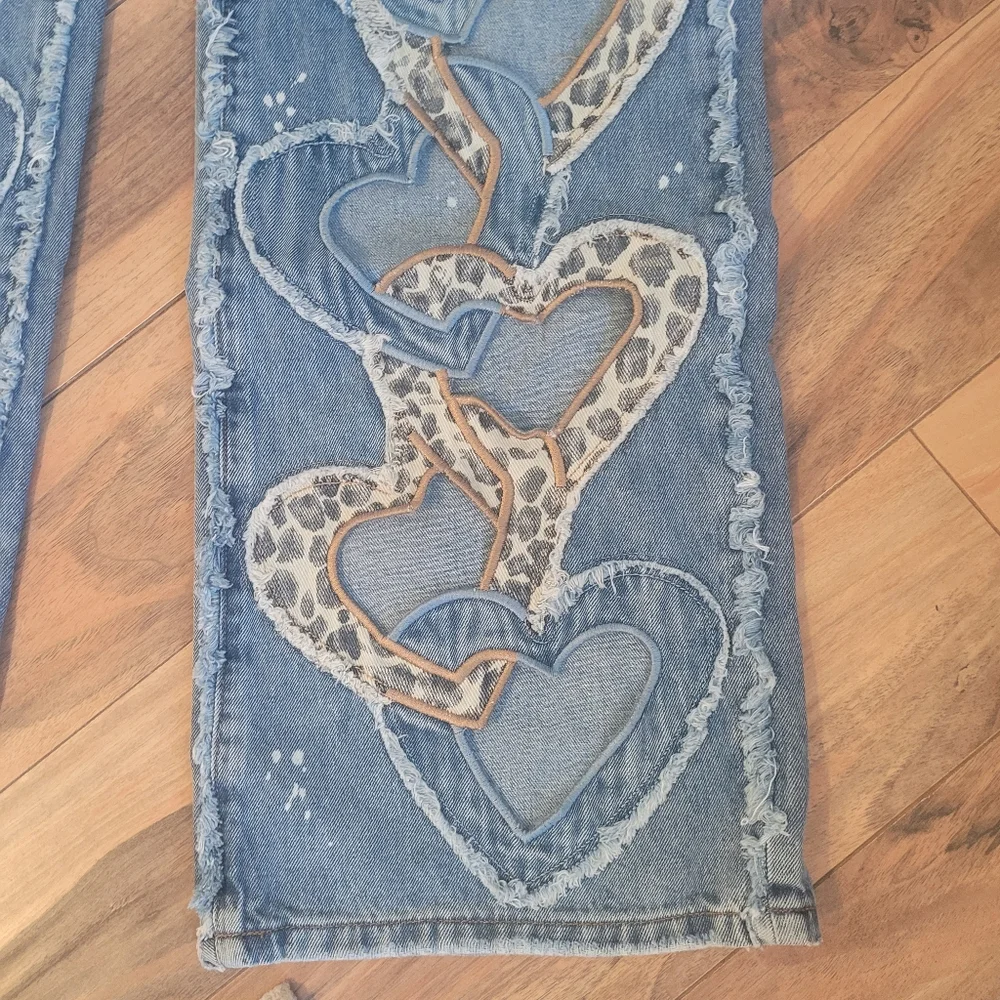 OLI & HALI Heart w/Leopard Trim Cutout Jeans, NIB, Sz S (Jrs 1-5),  🔥HOT ITEM - Picture 9 of 13